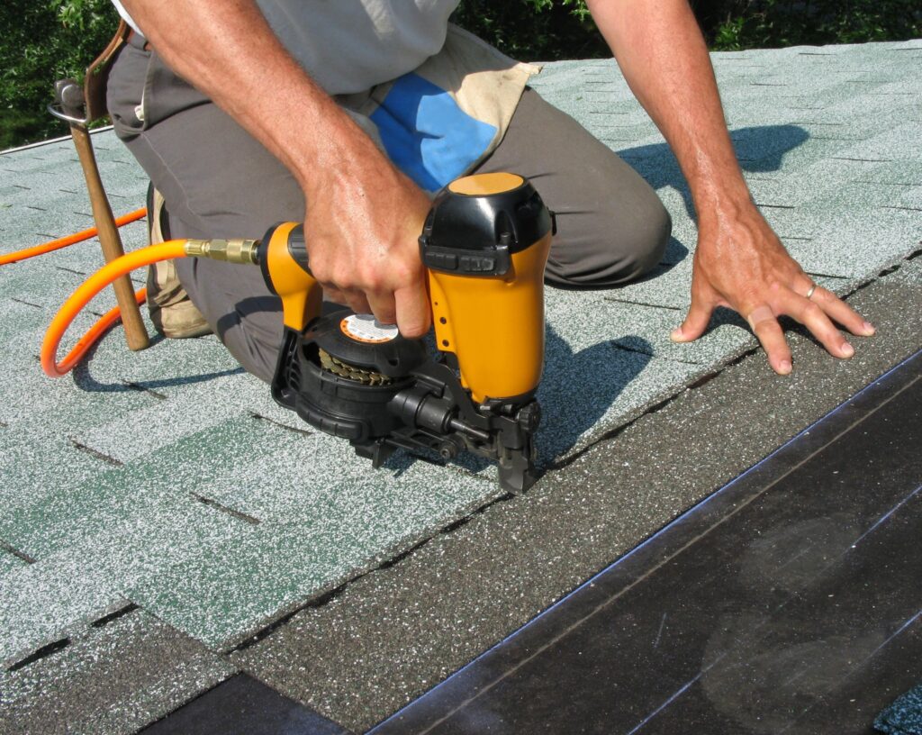 roof repair expert in Dallas GA